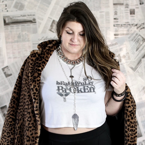 Earth and Fire Resellers - Picture 15 of 17